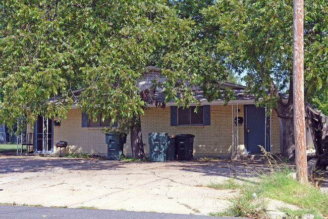 6 Plex in Killeen, TX - Building Photo - Building Photo