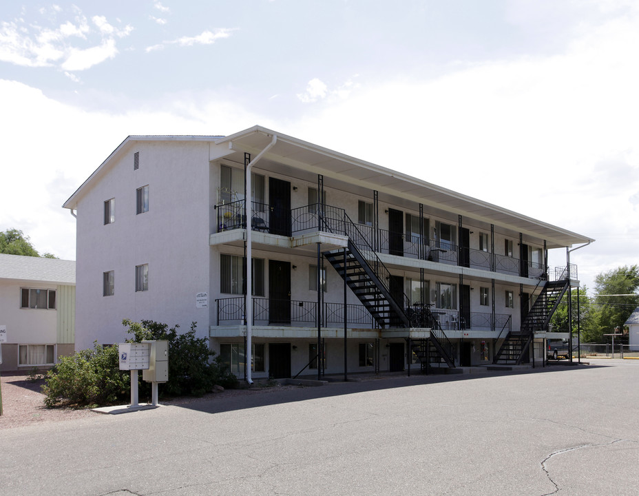 Rustic Villa Apartments in Pueblo, CO - Building Photo