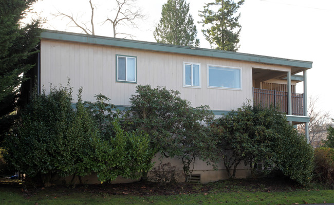 527 13th Ave SE in Olympia, WA - Foto de edificio - Building Photo