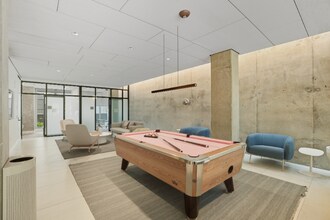 149 N Desplaines St in Chicago, IL - Building Photo - Building Photo