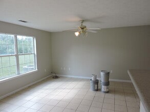 207 Swaying Pine Ct in Crestview, FL - Building Photo - Building Photo