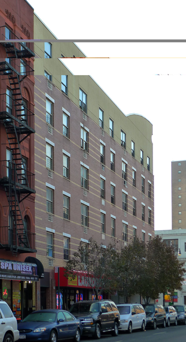 Tony Mendez Apartments in New York, NY - Foto de edificio - Building Photo