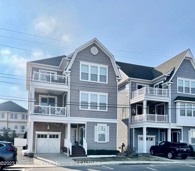 46 Seaview Ave in Long Branch, NJ - Building Photo - Building Photo