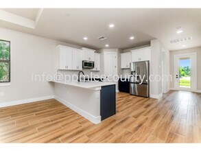 1108 NW 21st Ave in Cape Coral, FL - Building Photo - Building Photo