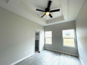 2302 San Pascual St in San Juan, TX - Building Photo - Building Photo