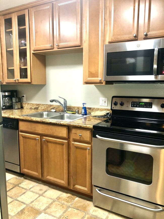 property at 544 Woodside Oaks