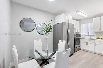 1041 SW 15th Ave in Fort Lauderdale, FL - Building Photo - Building Photo