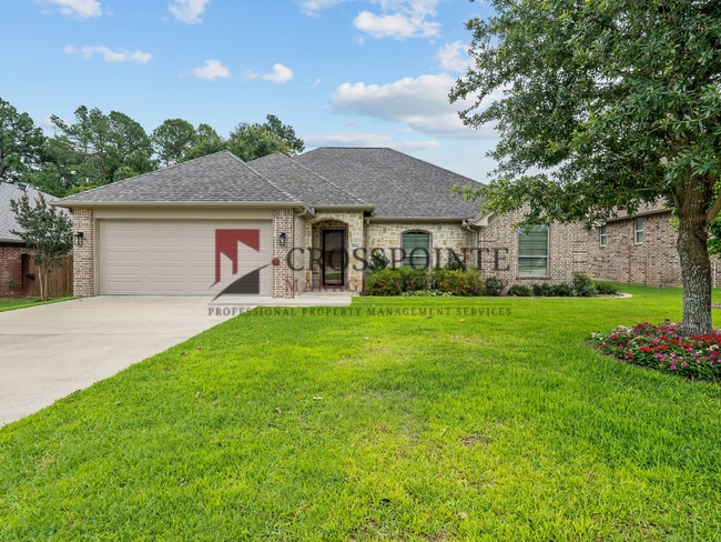 property at 2242 Pinnacle Cir