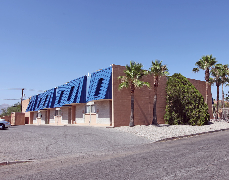 Crossroads Apartments in Tucson, AZ - Foto de edificio