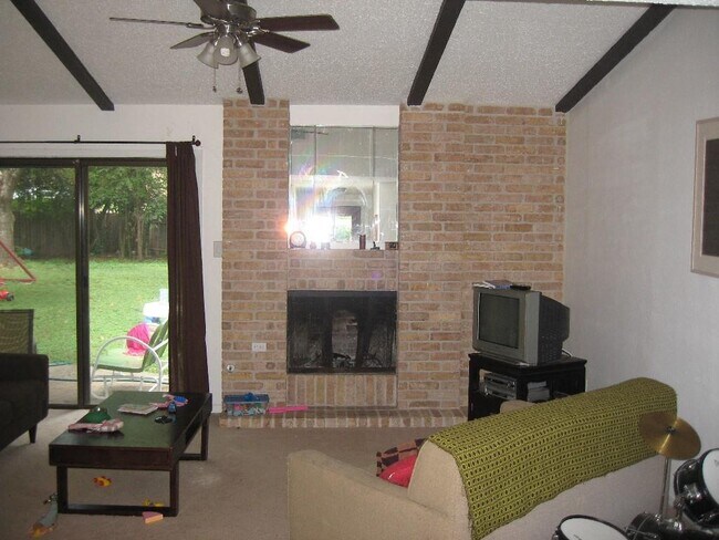514 Chihuahua Trail in Austin, TX - Building Photo - Building Photo