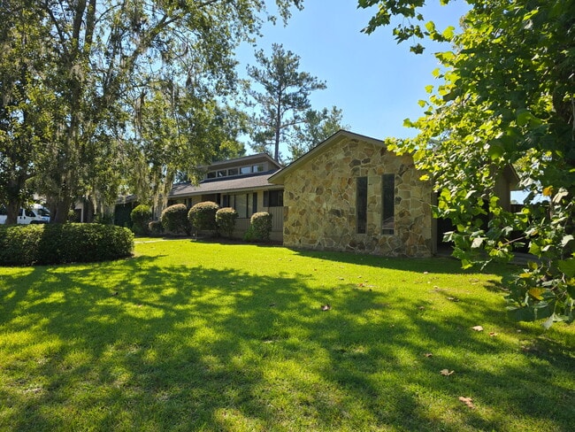 property at 207 Brookview Terrace