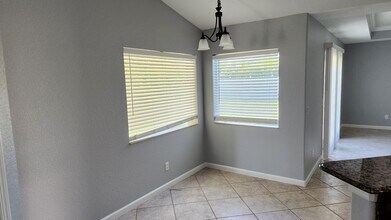 5610 NW North Crisona Cir in Port St. Lucie, FL - Building Photo - Building Photo