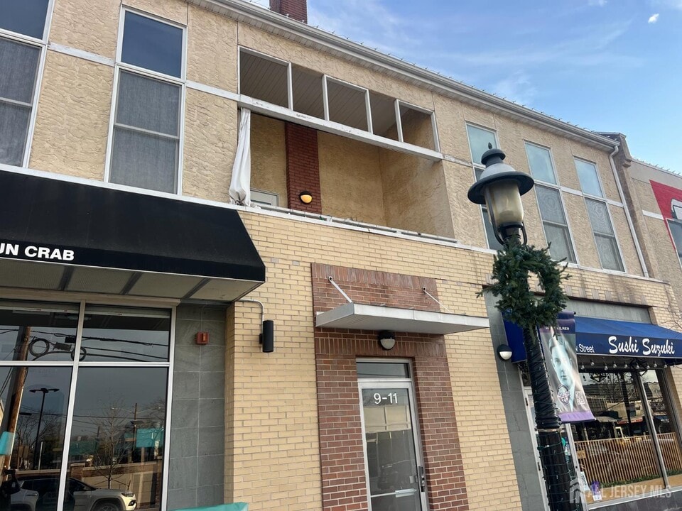 9/11 New St in Metuchen, NJ - Foto de edificio