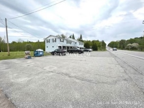 2539 N Belfast Ave, Unit 5 in Augusta, ME - Building Photo - Building Photo