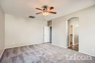 36332 Vera Cruz Dr in Maricopa, AZ - Foto de edificio - Building Photo