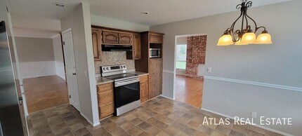 8844 Horton St in Overland Park, KS - Building Photo - Building Photo