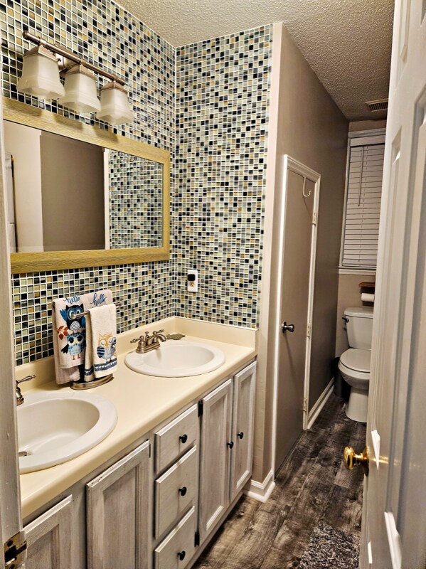 642 Tyler Run Dr photo'