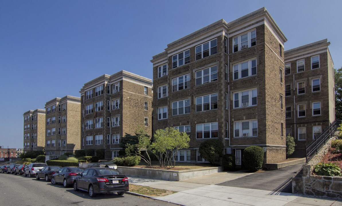 1626-1640 Commonwealth Ave in Brighton, MA - Foto de edificio