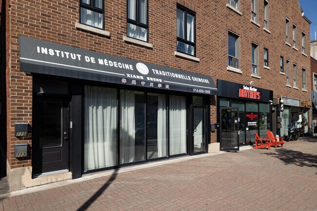 735-759 Décarie Boul in Montréal, QC - Building Photo - Building Photo