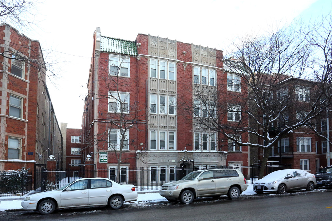 Ashland Court in Chicago, IL - Building Photo