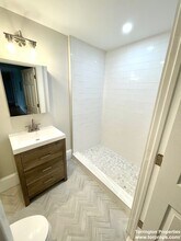 67 Wheatland St, Unit 02 in Somerville, MA - Building Photo - Building Photo
