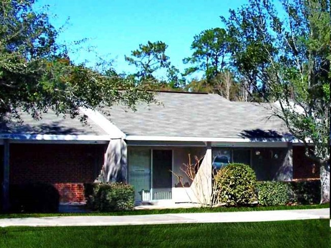 Alachua Apartments in Alachua, FL - Building Photo - Building Photo