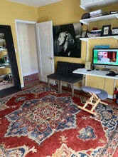 1880 Coral Gate Dr in Miami, FL - Foto de edificio - Building Photo