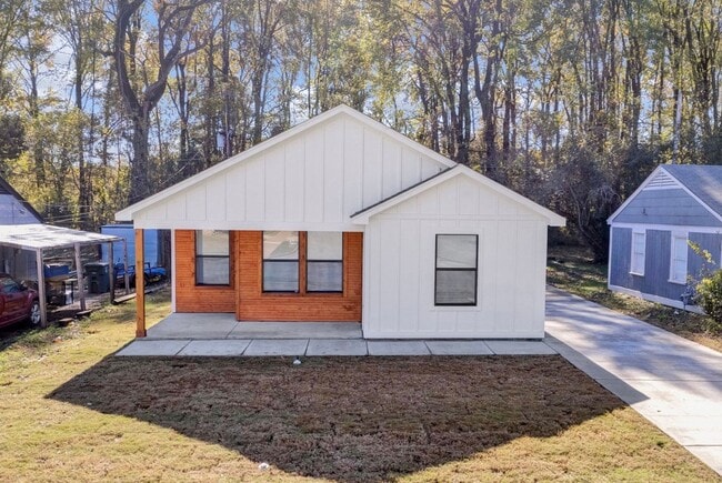 property at 727 King Ave