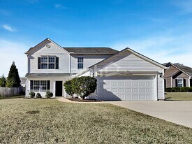 611 Westbury Way in Simpsonville, SC - Building Photo