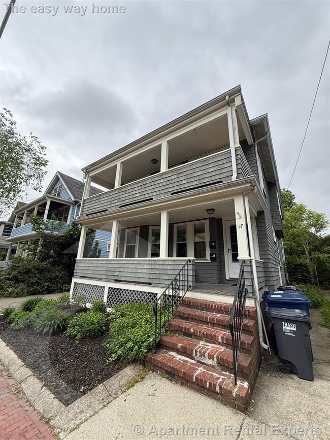 17 Milton St