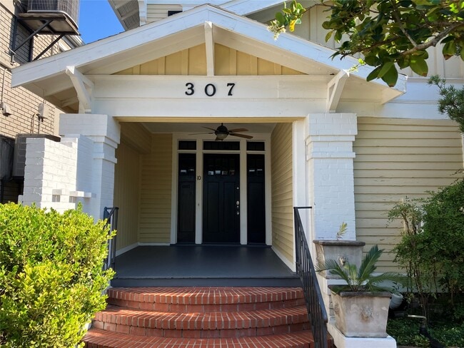 property at 307 Stratford St