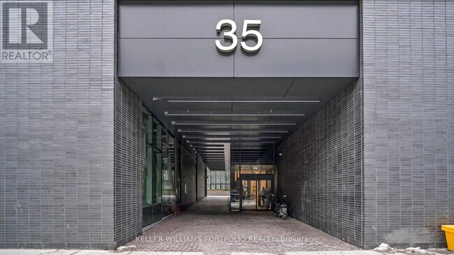 35 Parliament St in Toronto, ON - Building Photo - Building Photo