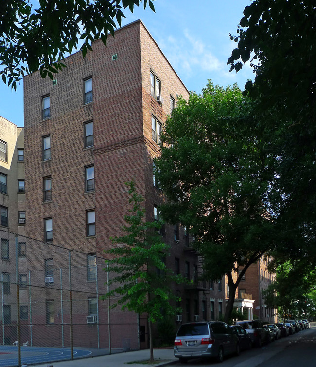 4112 41st St in Sunnyside, NY - Foto de edificio - Building Photo