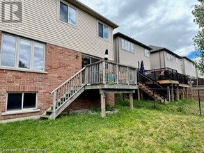 683 Robert Ferrie Dr in Kitchener, ON - Building Photo - Building Photo