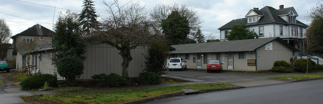 710 5th Ave SW in Albany, OR - Building Photo - Building Photo