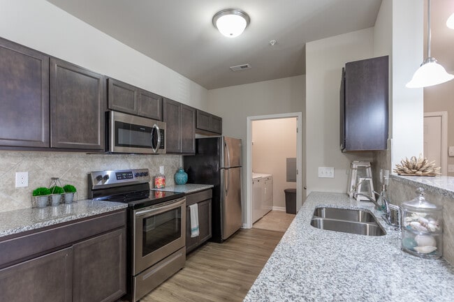 Harrington Square in Leland, NC - Building Photo - Interior Photo