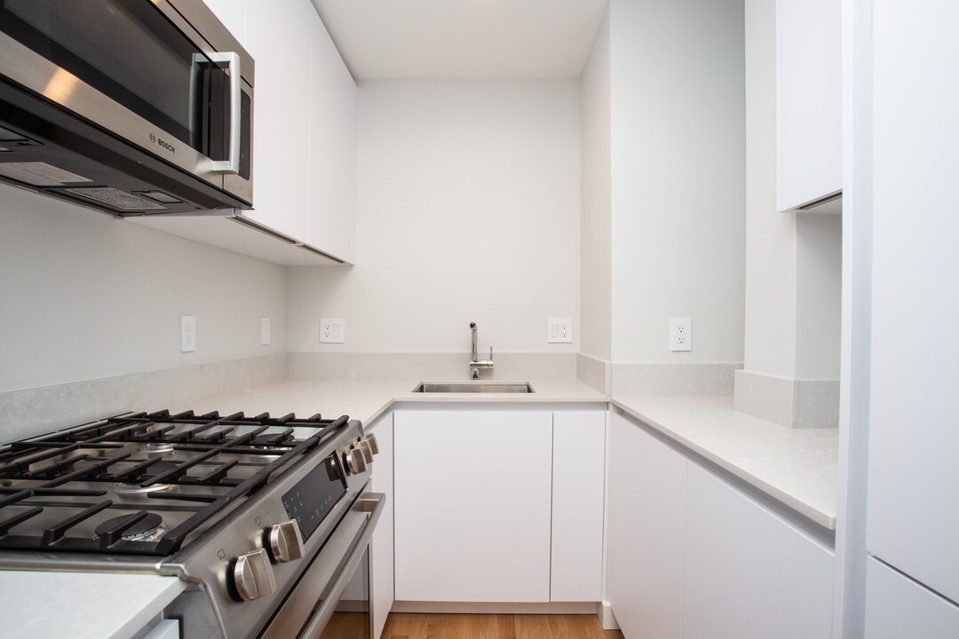 1410 Columbia in South Boston, MA - Building Photo
