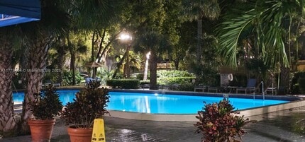 801 NW 47th Ave in Miami, FL - Building Photo - Building Photo