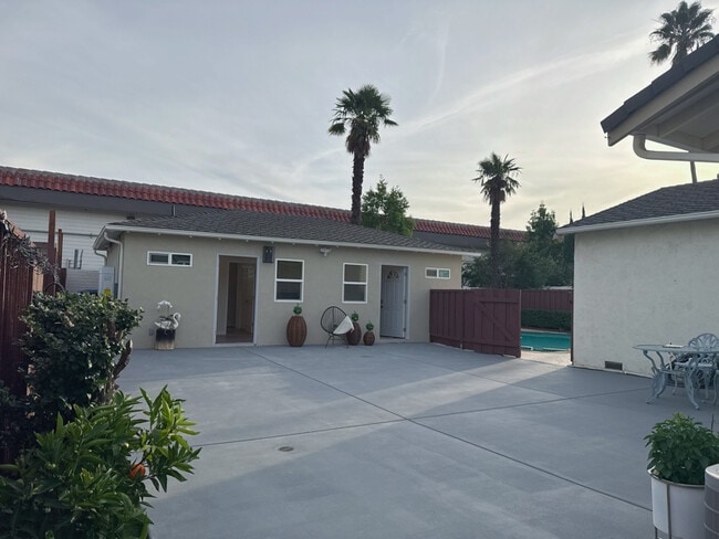 6240 Ruxton Ct in Pleasanton, CA - Building Photo - Building Photo