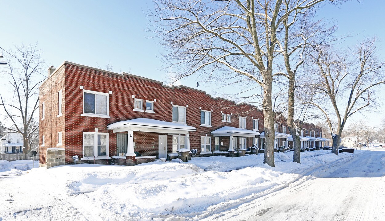 Rundell Street Apartments in Pontiac, MI - Building Photo