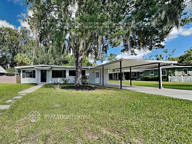 property at 1821 Carrigan Ave