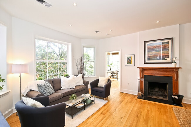 24 Logan Cir NW in Washington, DC - Building Photo - Building Photo