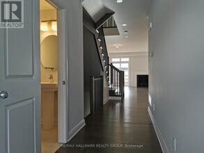1026 Blanding St in Ottawa, ON - Building Photo - Building Photo
