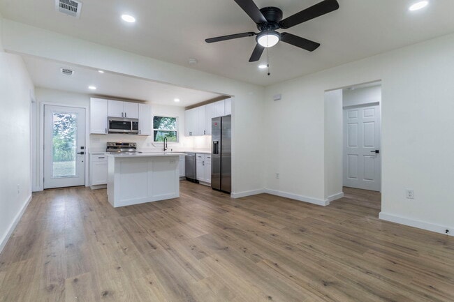 2307 El Capitan Dr in Dallas, TX - Building Photo - Building Photo