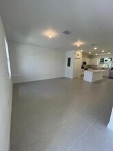 1066 SE 2nd St in Florida City, FL - Building Photo - Building Photo