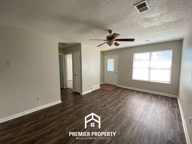 4448 Kings Valley Cove W in Memphis, TN - Building Photo - Building Photo