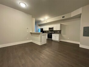 2727 Houston Ave in Houston, TX - Building Photo - Building Photo
