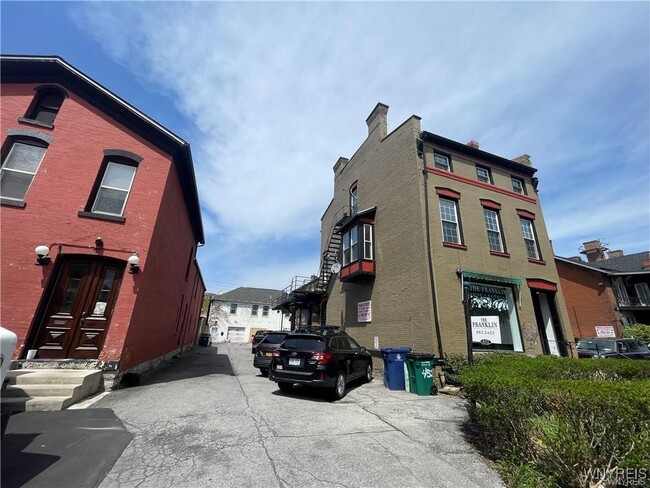 452 Franklin St in Buffalo, NY - Foto de edificio - Building Photo