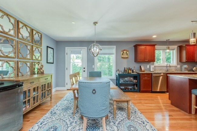 property at 11 Rockingham Rd