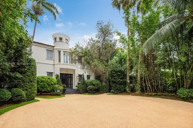 property at 315 E San Marino Dr